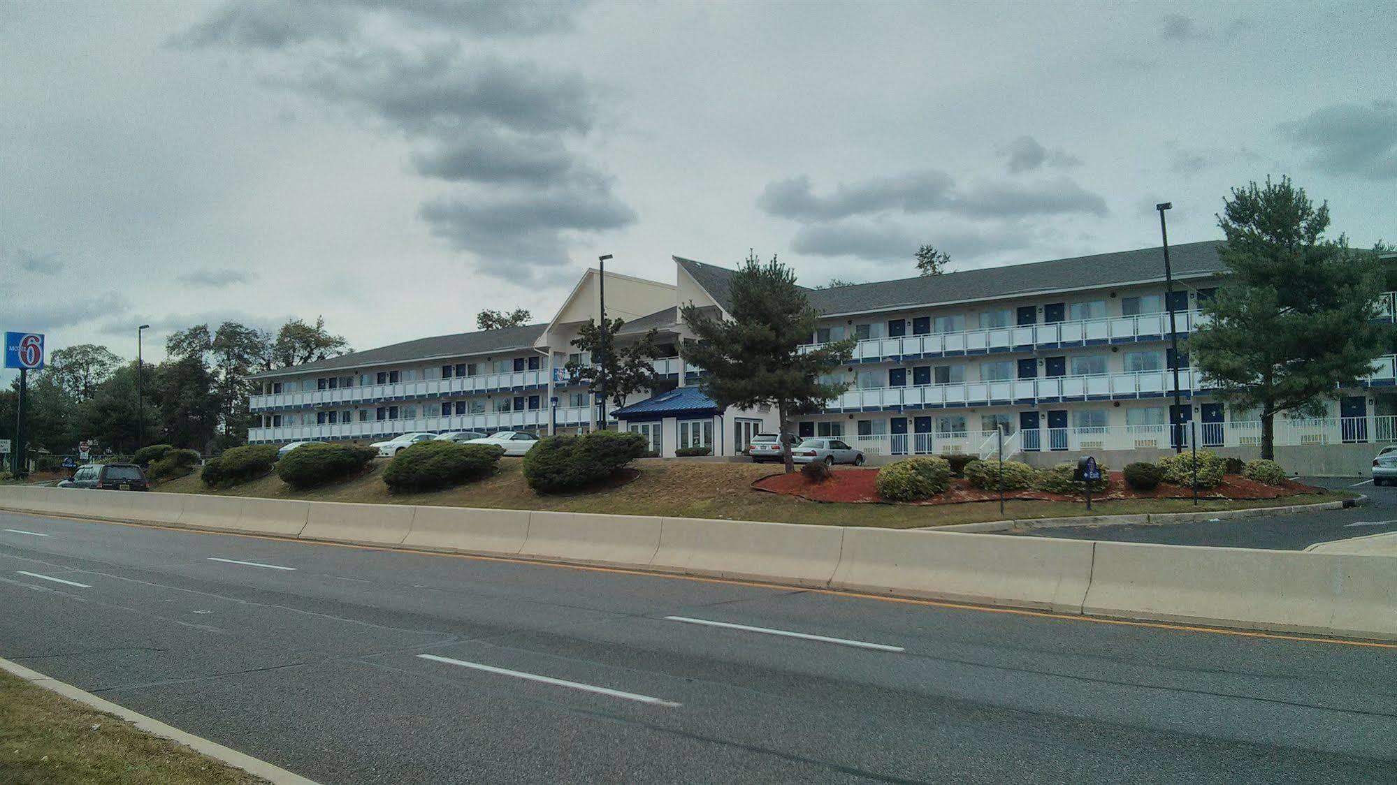 Rodeway Inn Brooklawn Exteriör bild